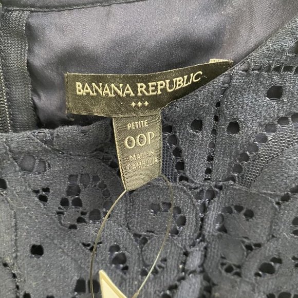 Banana Republic Factory Lace Sheath Dress Navy Size 00P Cap Sleeves NWT $100 - Picture 2 of 8